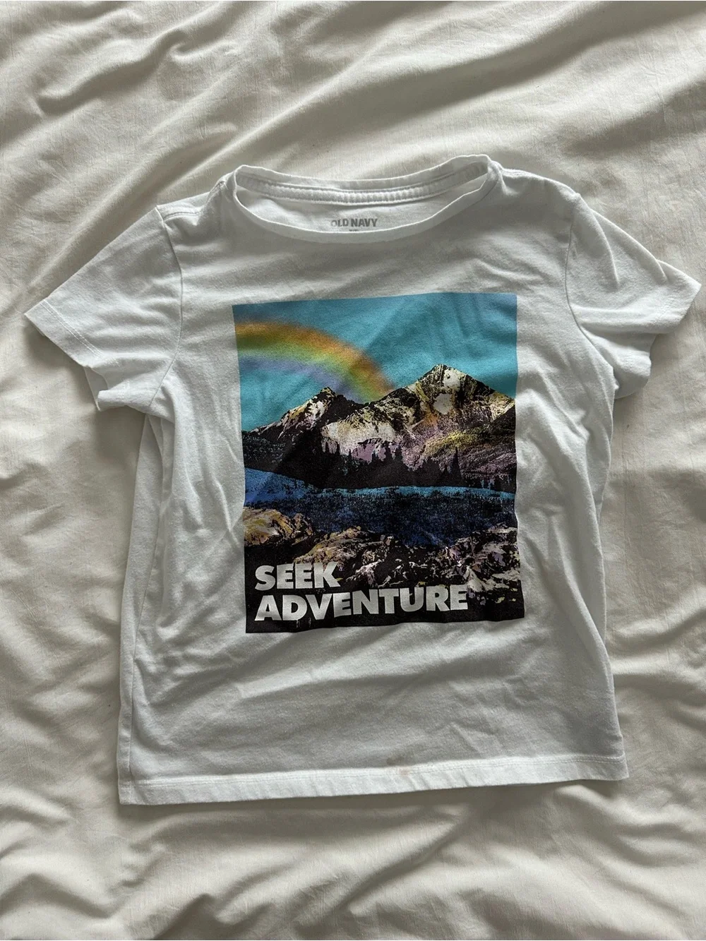 Old Navy Kids Medium Seek Adventure Mountain Rainbow Graphic Tee White
